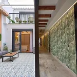 Big House & Stylish In Ruzafa By Invalencia